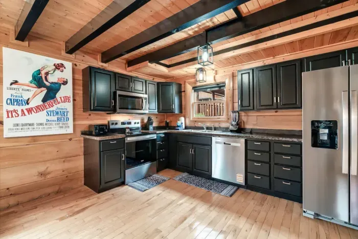 Full kitchen with brand new appliances!