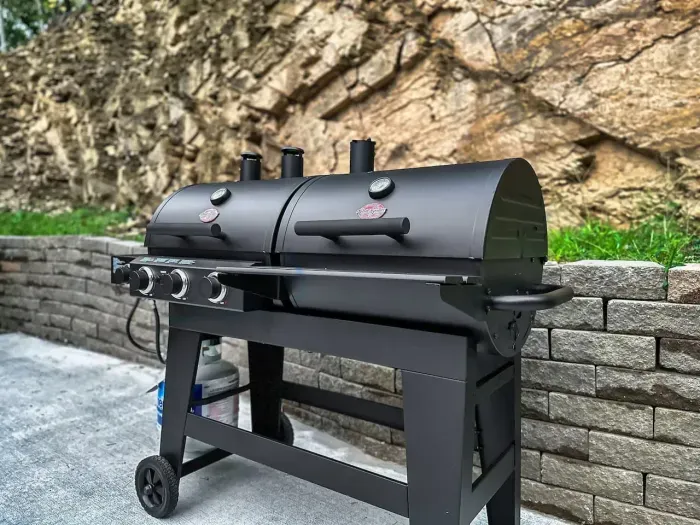 Gas and charcoal grill
