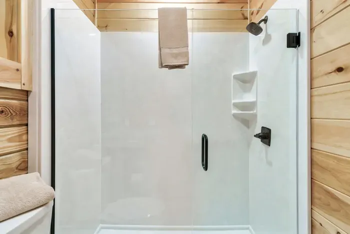 Private en-suite bathroom