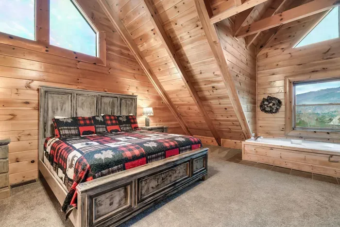 King bed I Private En-Suite Jacuzzi I Fireplace I Private En-Suite Bathroom