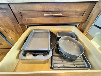 Fully stocked with all the kitchen essentials for enjoying a meal with family and friends.