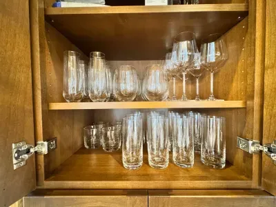 Fully stocked with all the kitchen essentials for enjoying a meal with family and friends.