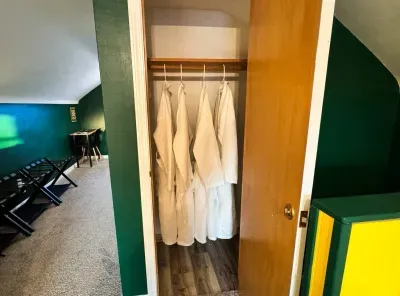 Gotta have white robes!