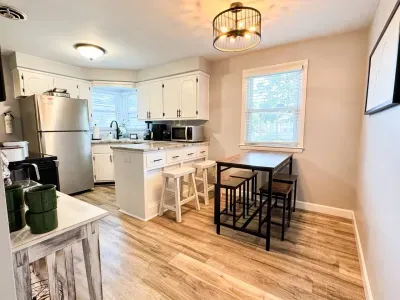 Fully stocked kitchen for your needs.