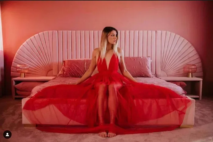 Instagram: @carlinamariexoxo photo by: @taradeatonphoto