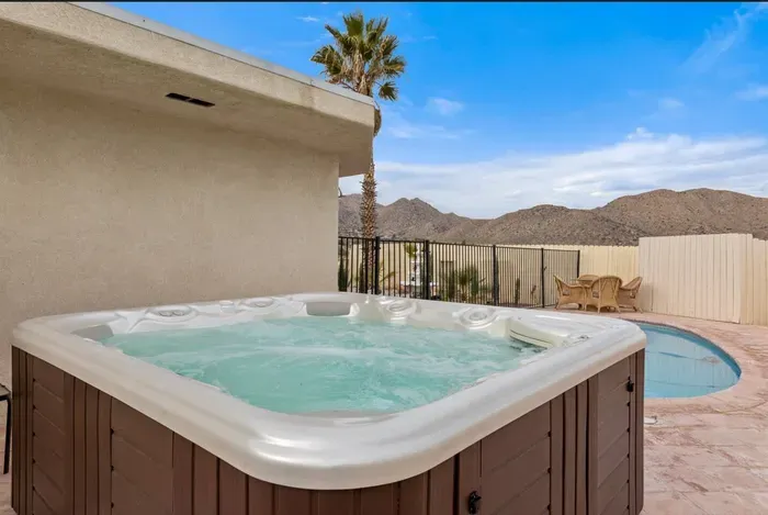 Brand new 6-person hot tub with color changing lights -- perfect for keepin’ it real regardless of season.