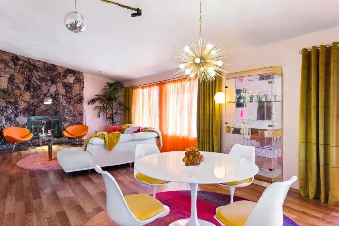 Regroup and find out what’s shakin’ at our retro dining table.