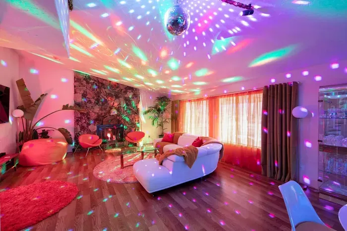 Our signature disco ball and trippy lights transform this crib into the hottest club after the sun sets. You won’t even have to go out!