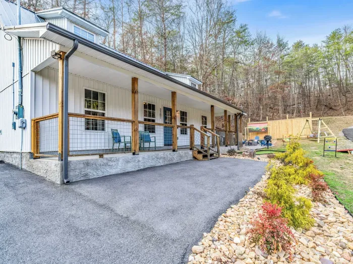 Firefly Valley | 1 Mi Pkwy | Sauna | One Level - image 46 of 47