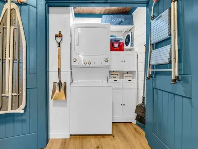 Sister cabins | Book both for full retreat - image 15 of 55