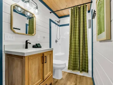 Sister cabins | Book both for full retreat - image 26 of 55