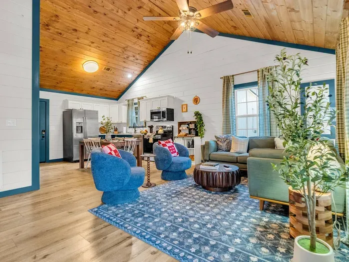 Sister cabins | Book both for full retreat - image 52 of 55
