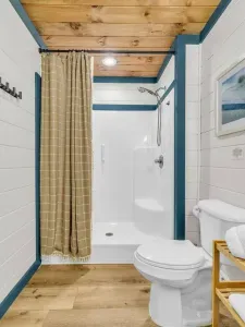 Sister cabins | Book both for full retreat - image 11 of 55