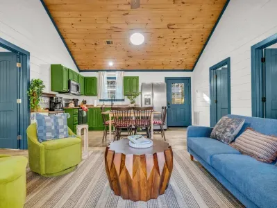 Sister cabins | Book both for full retreat - image 22 of 55