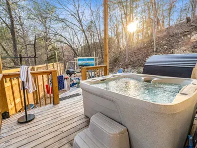 Dragonfly Grove | Sauna | Hot Tub | 1 Mi Pkwy - image 15 of 48