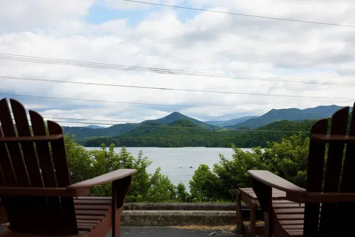 Lake Chatuge is one of the most beautiful lakes on the east coast and just a short drive from your North Georgia retreat 
