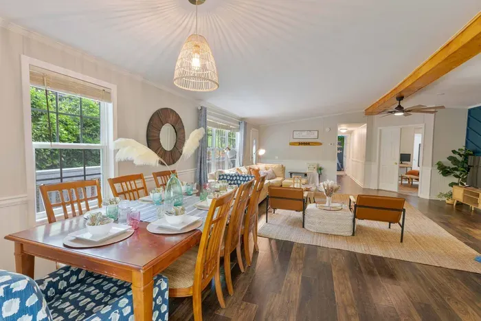 Dining right off living room & kitchen.