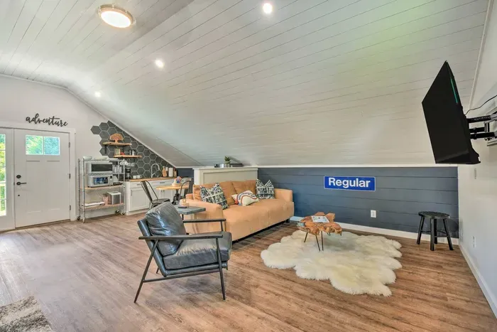 Experience the perfect blend of entertainment and relaxation with plenty of space to spread out and a smart tv