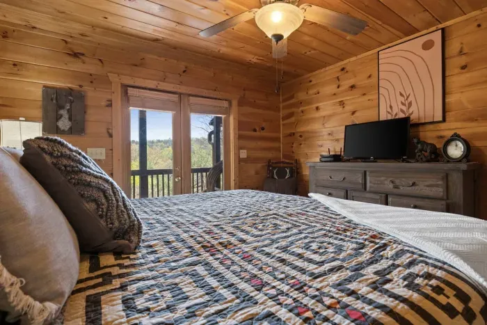 Cozy Bear Cabin-Blue Ridge - image 71 of 88