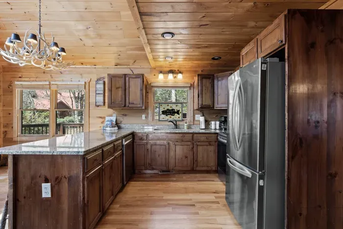 Cozy Bear Cabin-Blue Ridge - image 59 of 88