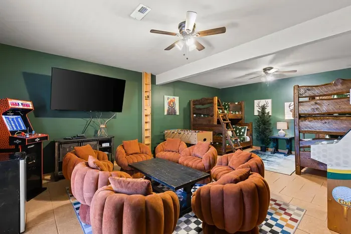 Cozy Bear Cabin-Blue Ridge - image 81 of 88