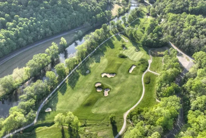 Play a round of golf along the river at Old Toccoa Farm 
