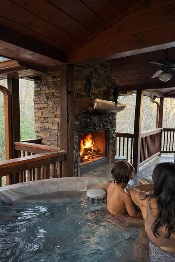 Cozy Bear Cabin-Blue Ridge - image 55 of 88