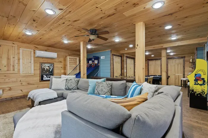 Blue Chalet-Mineral Bluff - image 49 of 81