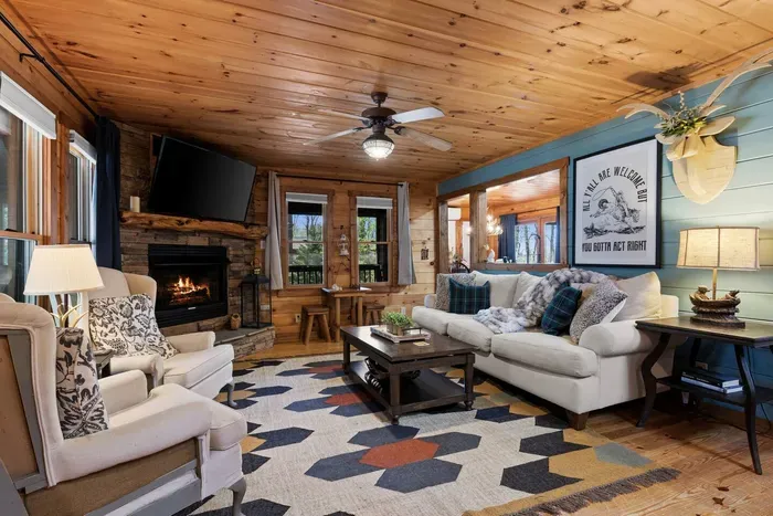 Blue Chalet-Mineral Bluff - image 45 of 81