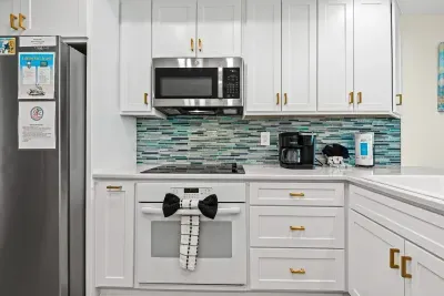 Lil Nauti - image 14 of 58