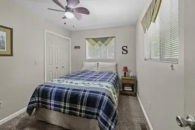 Hocking Hills Half Stoned Cabin in the Woods - image 10 of 20