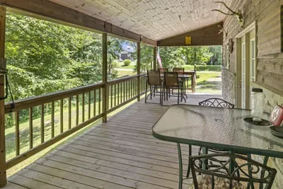 Hocking Hills Half Stoned Cabin in the Woods - image 5 of 20