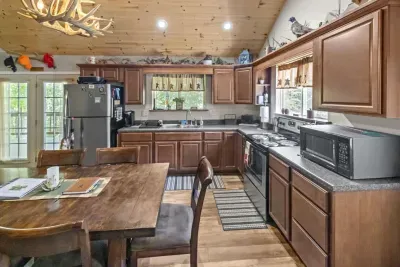 Hocking Hills Half Stoned Cabin in the Woods - image 4 of 20