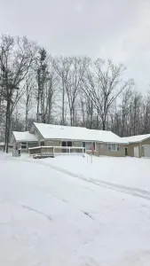 The Arrowroot Lodge Up North in Gaylord Michigan - image 6 of 29