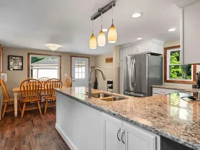 The Arrowroot Lodge Up North in Gaylord Michigan - image 2 of 29