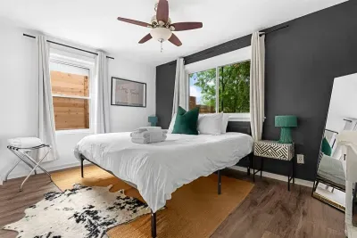 Room 1: King size bed