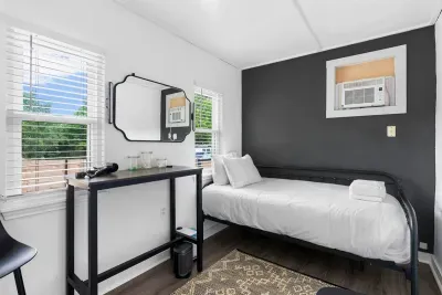 Bonus room: twin bed and vanity (note the bonus room has a separate entrance 5 steps from the front door