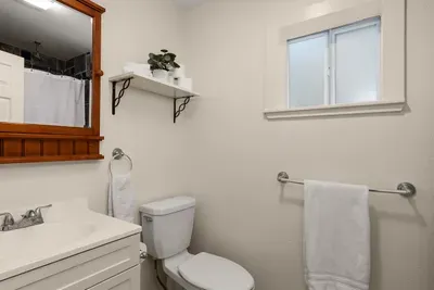 Chavez- Main House - image 31 of 60