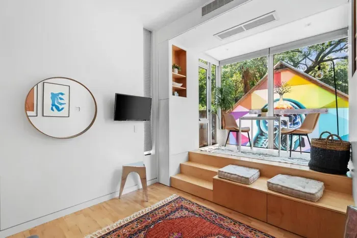 Living / dining area