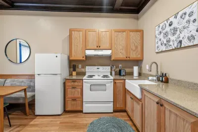 Unit 3: Kitchen Area