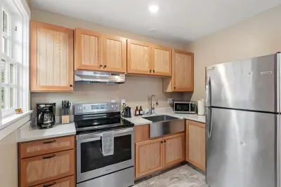 Unit 6: Kitchen Area