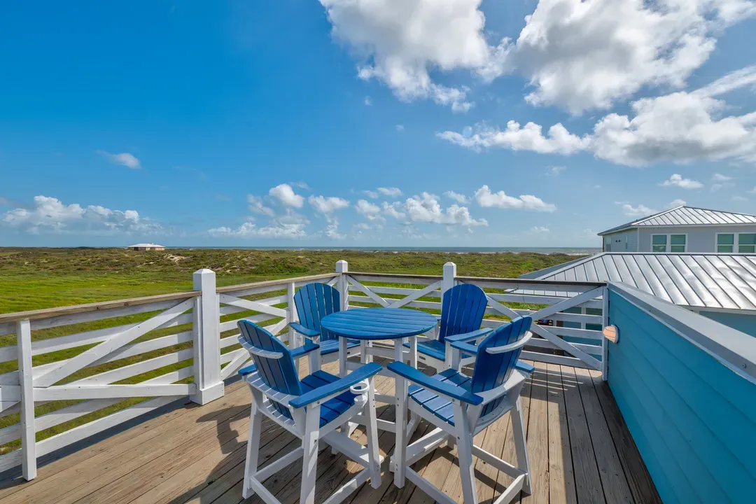 Rooftop deck with views of the ocean