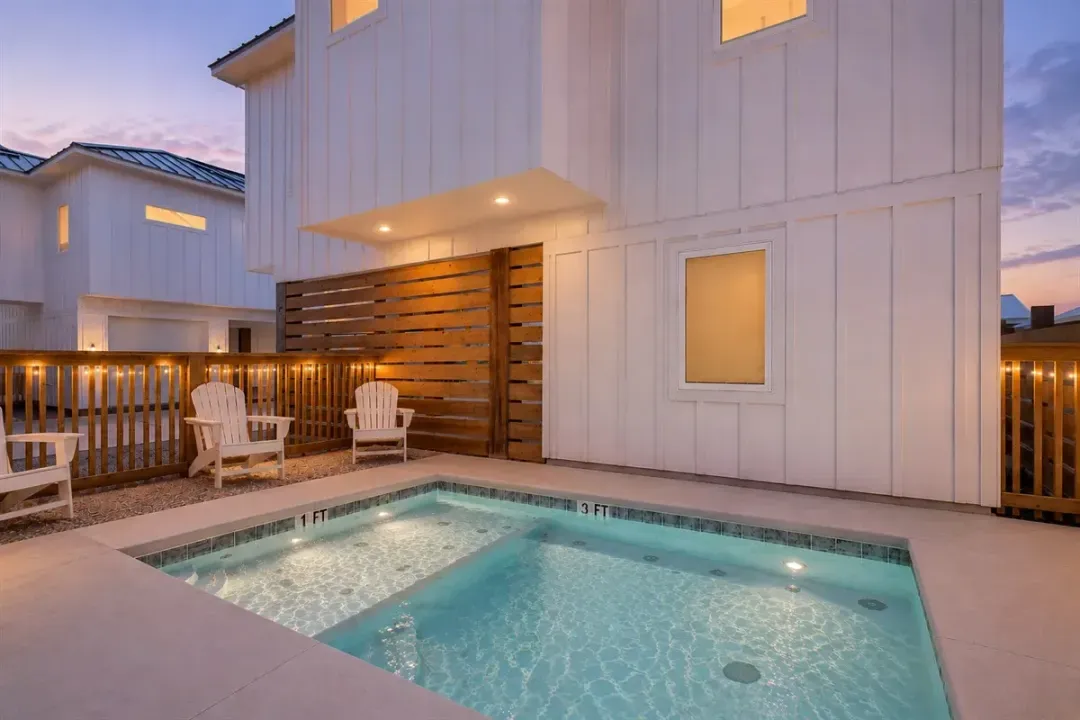 Private pool