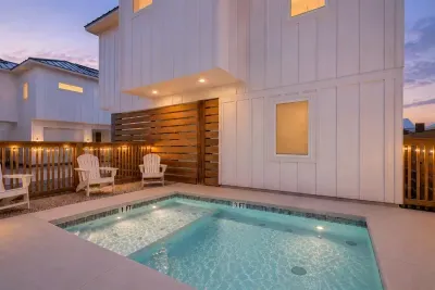 Private pool