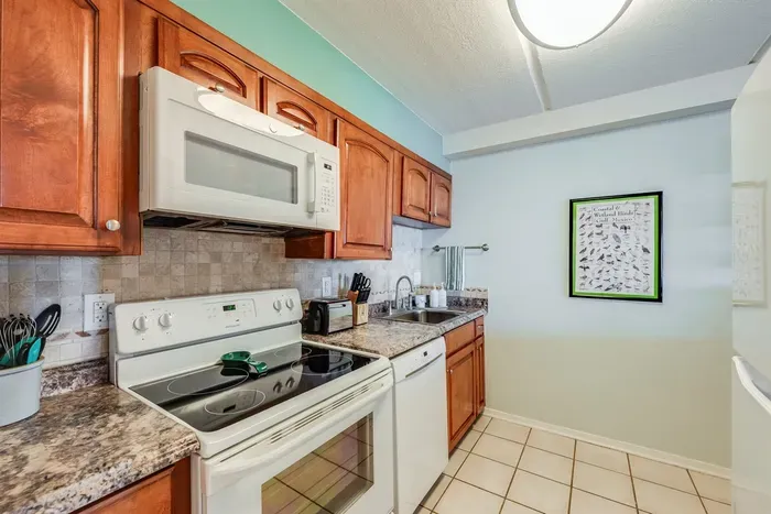 Fully stocked chef's kitchen