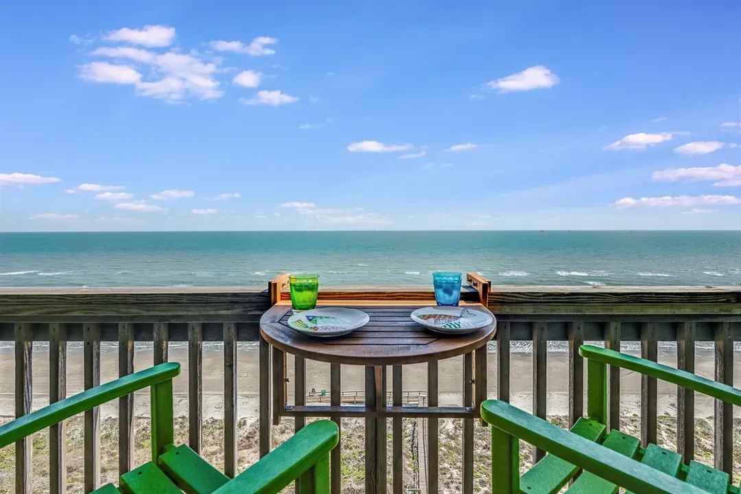 Balcony with seating and incredible views!