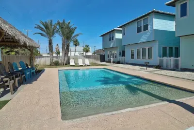 Pool & palapa shared with only 7 other homes
