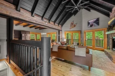 Modern Rustic Hideaway - image 19 of 49