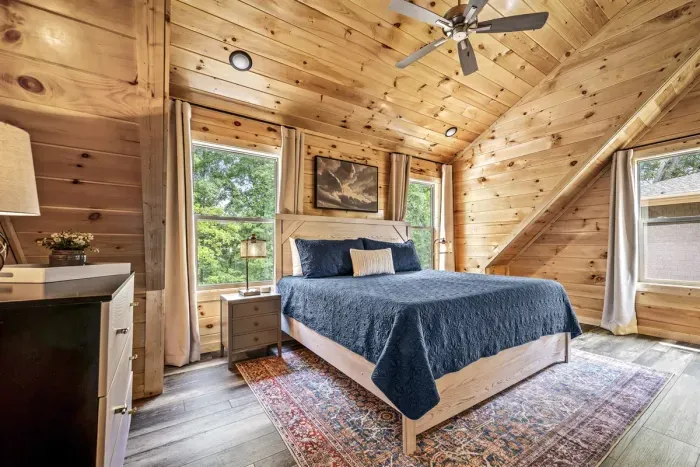 Upstairs King bedroom 2