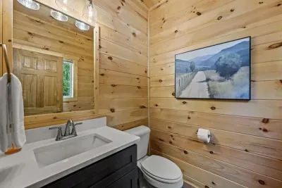 Smoky Mountain Retreat - image 30 of 39